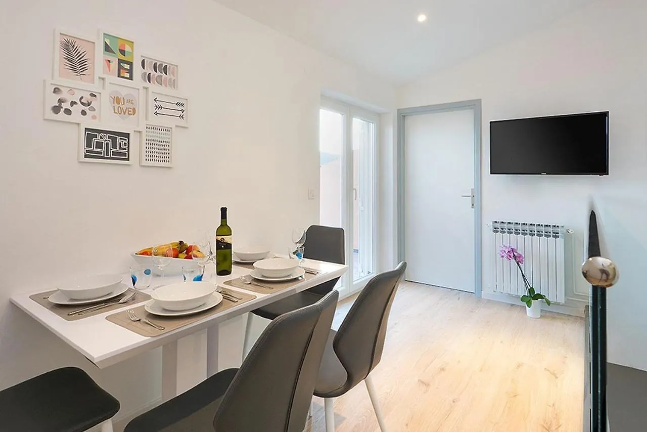 Apartments Marina Rabac 0*,  Croatia