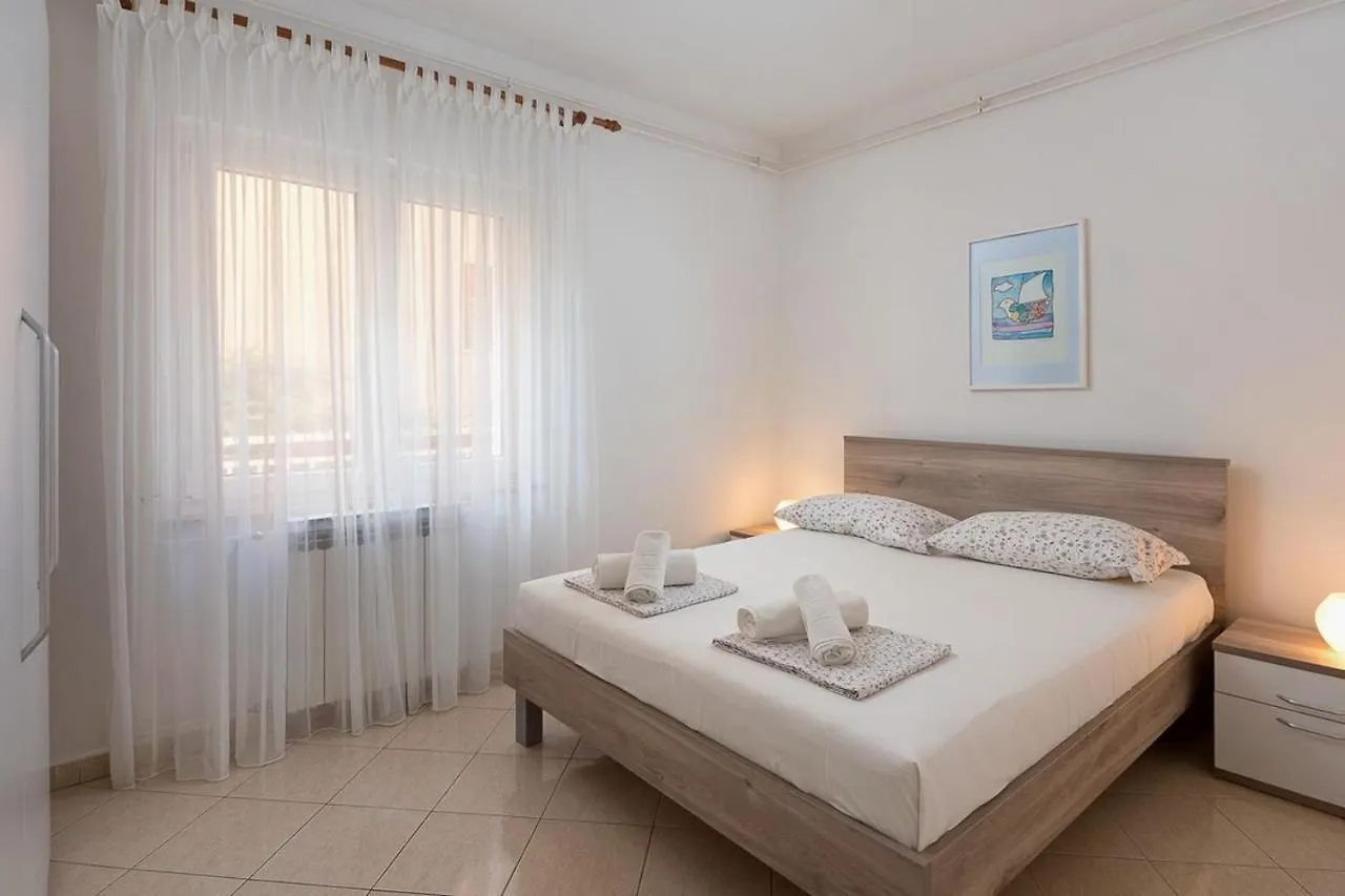 Apartments Marina Rabac